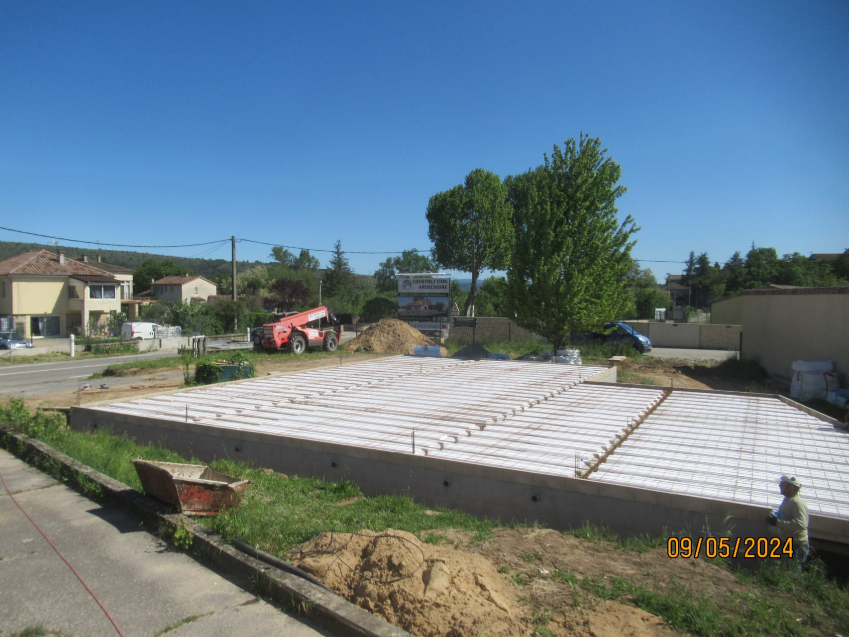 Pose des poutrelles et hourdis du plancher